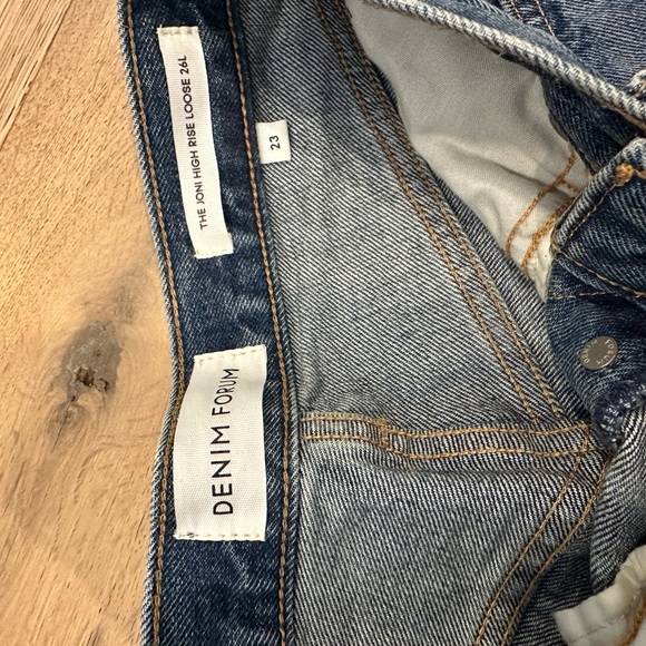 DENIM FORUM- JONI HIGH RISE LOOSE JEAN - Picture 2 of 3